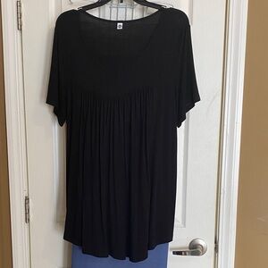 Classic Black Short Sleeve Women's Top